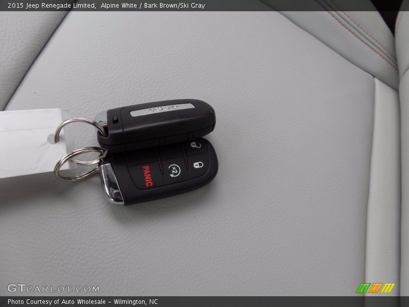 Alpine White / Bark Brown/Ski Gray 2015 Jeep Renegade Limited