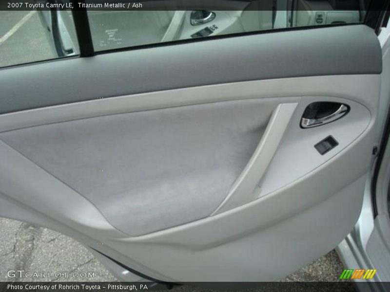 Titanium Metallic / Ash 2007 Toyota Camry LE