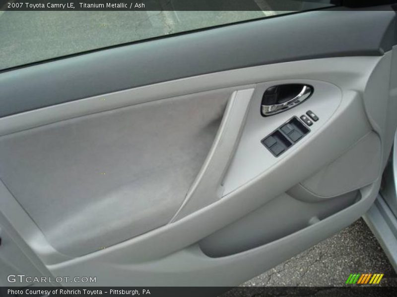 Titanium Metallic / Ash 2007 Toyota Camry LE