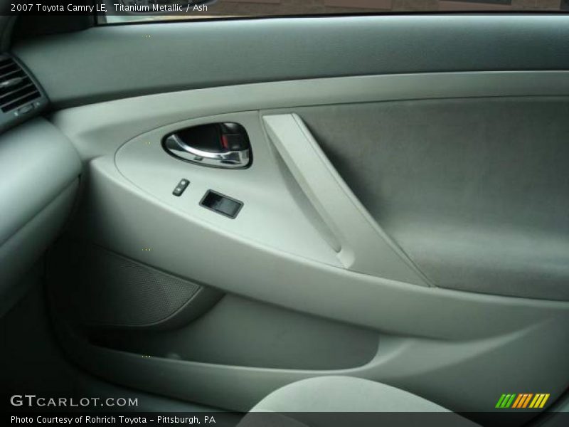 Titanium Metallic / Ash 2007 Toyota Camry LE