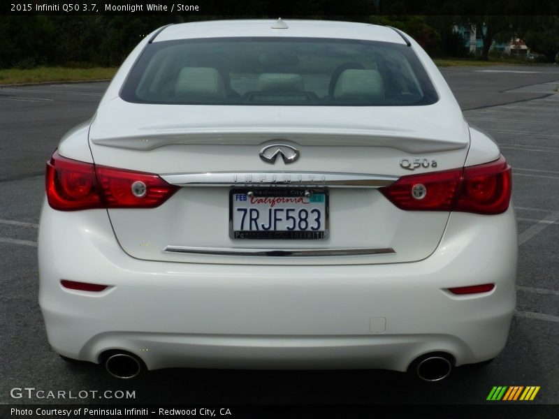 Moonlight White / Stone 2015 Infiniti Q50 3.7