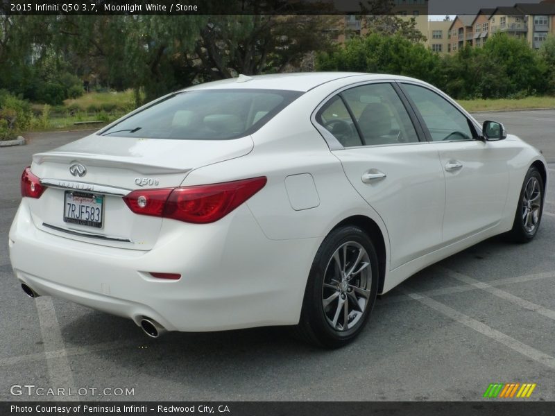 Moonlight White / Stone 2015 Infiniti Q50 3.7