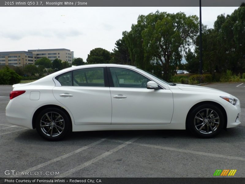 Moonlight White / Stone 2015 Infiniti Q50 3.7