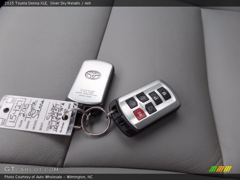 Silver Sky Metallic / Ash 2015 Toyota Sienna XLE