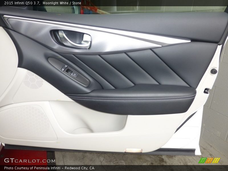 Moonlight White / Stone 2015 Infiniti Q50 3.7