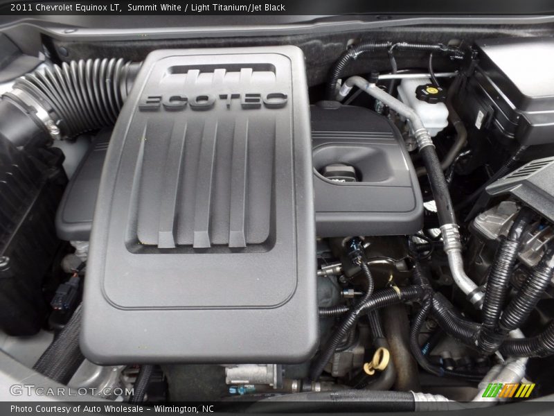 Summit White / Light Titanium/Jet Black 2011 Chevrolet Equinox LT
