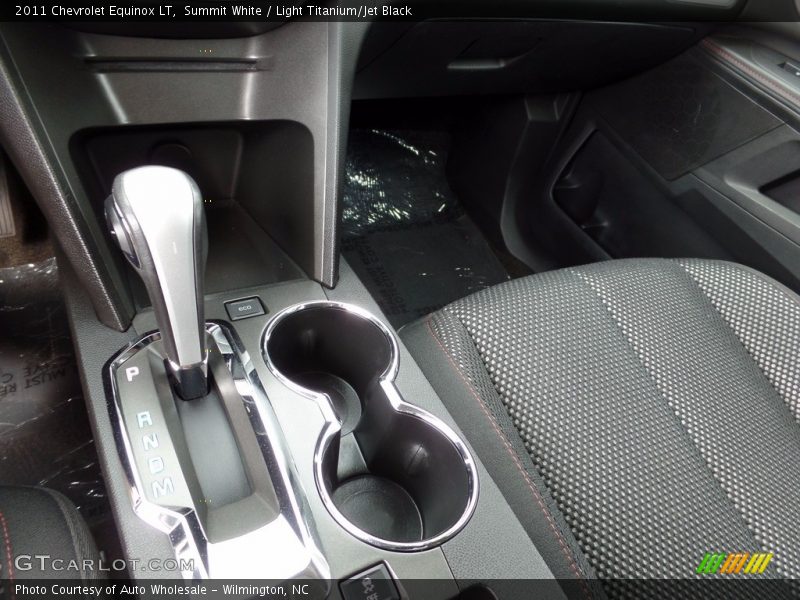 Summit White / Light Titanium/Jet Black 2011 Chevrolet Equinox LT
