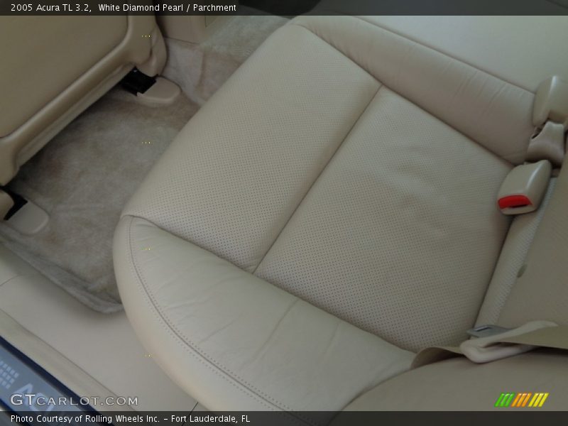 White Diamond Pearl / Parchment 2005 Acura TL 3.2