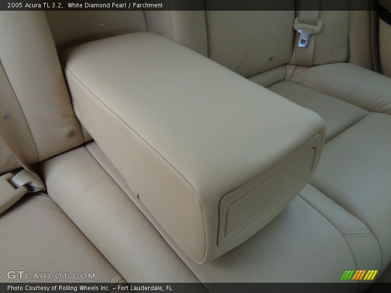 White Diamond Pearl / Parchment 2005 Acura TL 3.2
