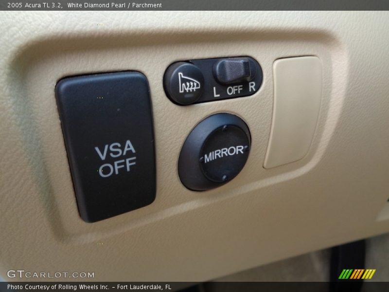 White Diamond Pearl / Parchment 2005 Acura TL 3.2