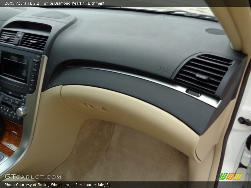 White Diamond Pearl / Parchment 2005 Acura TL 3.2