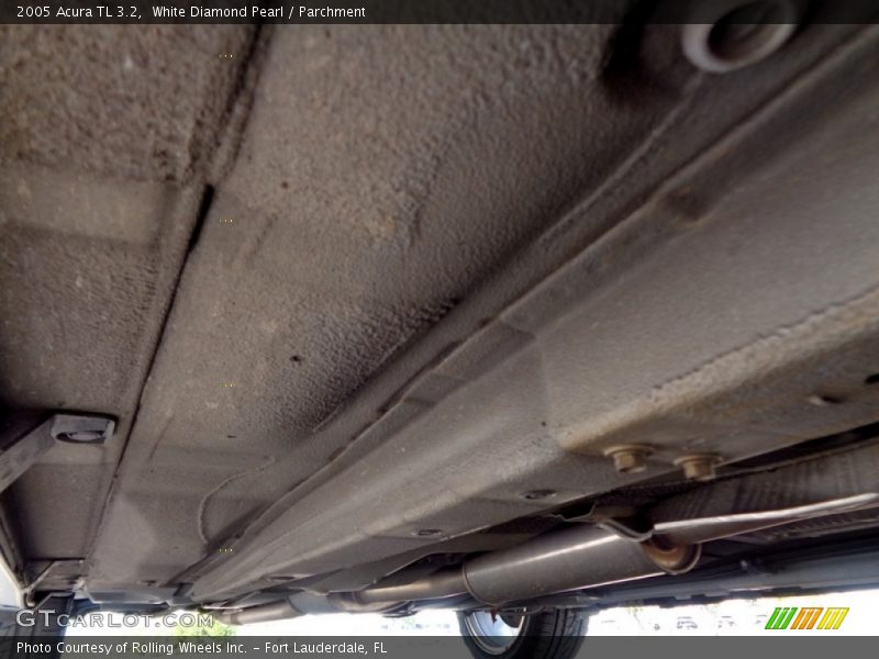 White Diamond Pearl / Parchment 2005 Acura TL 3.2