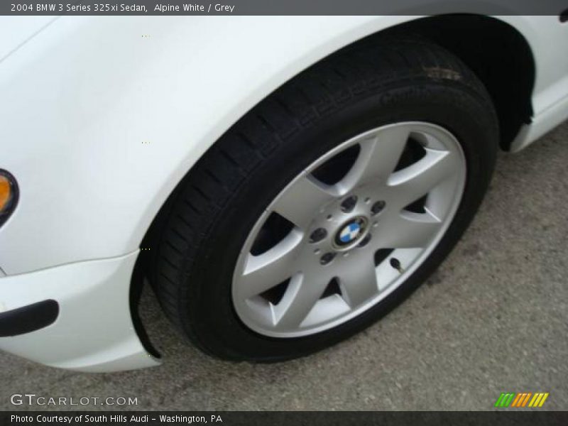 Alpine White / Grey 2004 BMW 3 Series 325xi Sedan