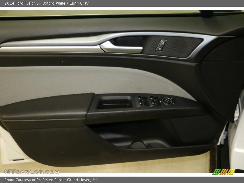 Oxford White / Earth Gray 2014 Ford Fusion S