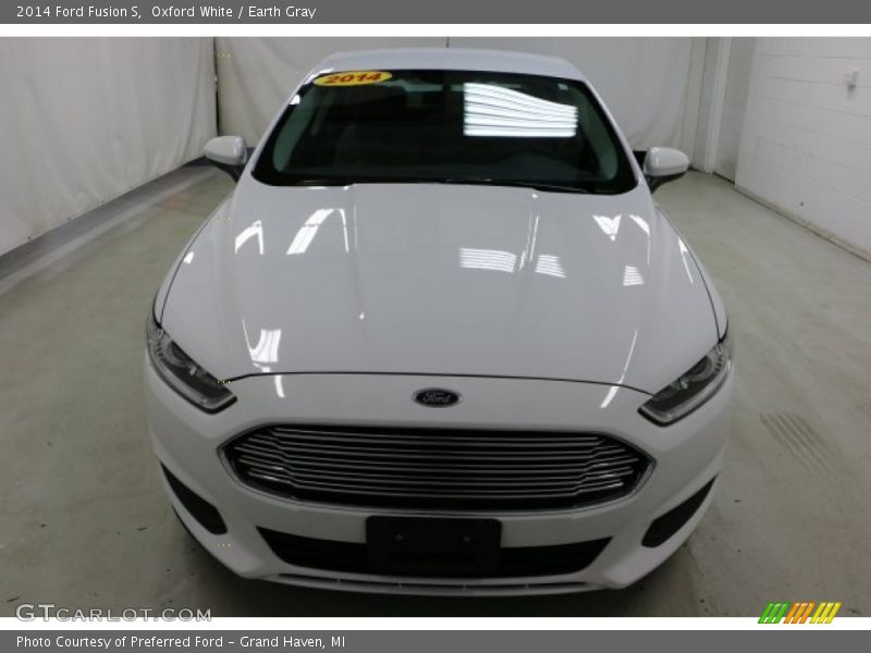Oxford White / Earth Gray 2014 Ford Fusion S