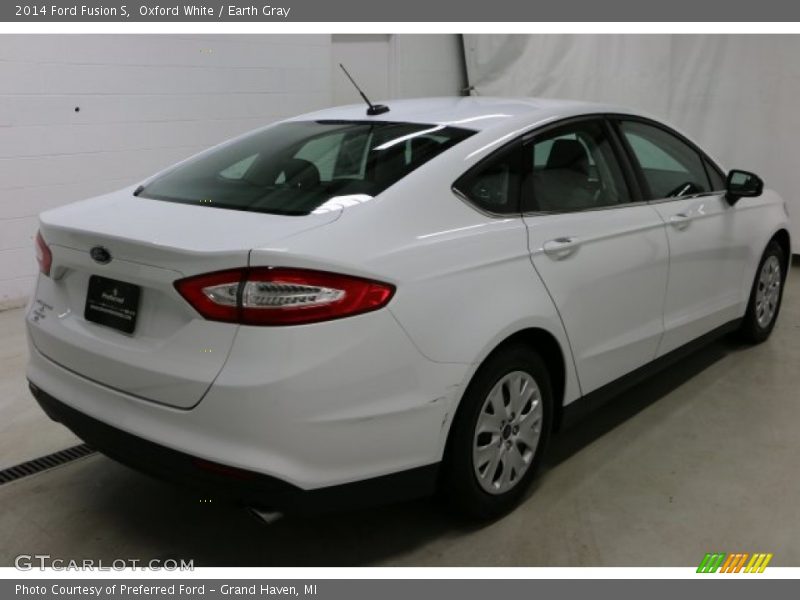 Oxford White / Earth Gray 2014 Ford Fusion S