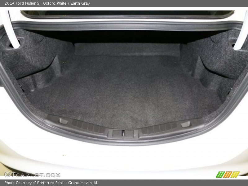 Oxford White / Earth Gray 2014 Ford Fusion S