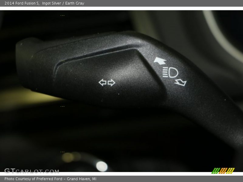 Ingot Silver / Earth Gray 2014 Ford Fusion S