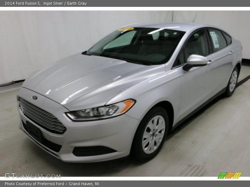 Ingot Silver / Earth Gray 2014 Ford Fusion S