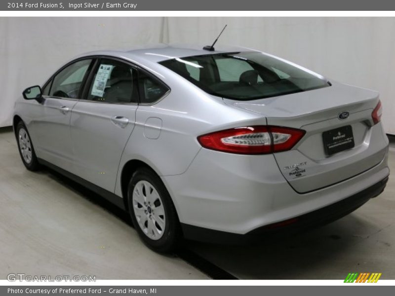Ingot Silver / Earth Gray 2014 Ford Fusion S