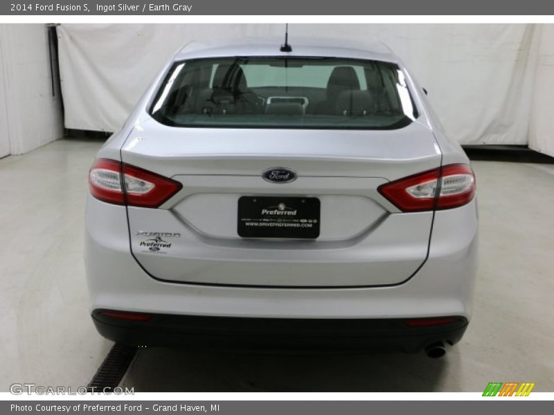 Ingot Silver / Earth Gray 2014 Ford Fusion S