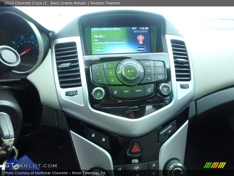 Black Granite Metallic / Medium Titanium 2014 Chevrolet Cruze LT