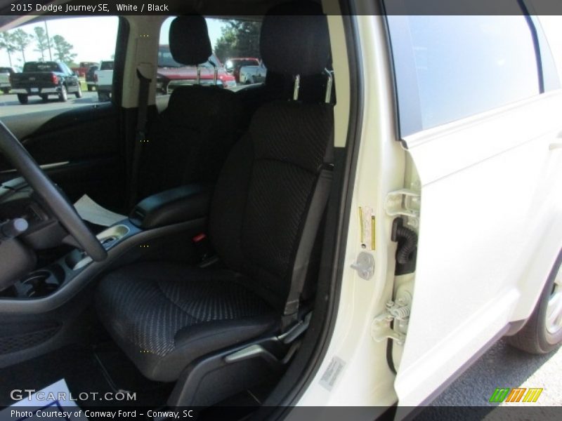 White / Black 2015 Dodge Journey SE