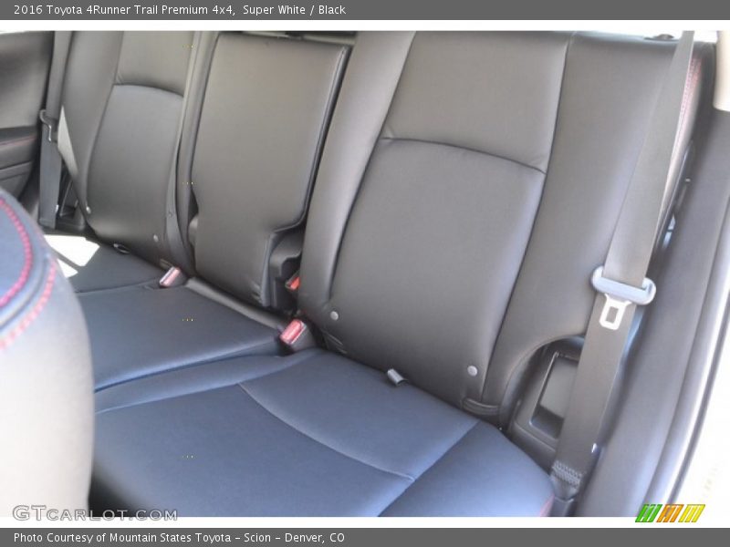 Super White / Black 2016 Toyota 4Runner Trail Premium 4x4