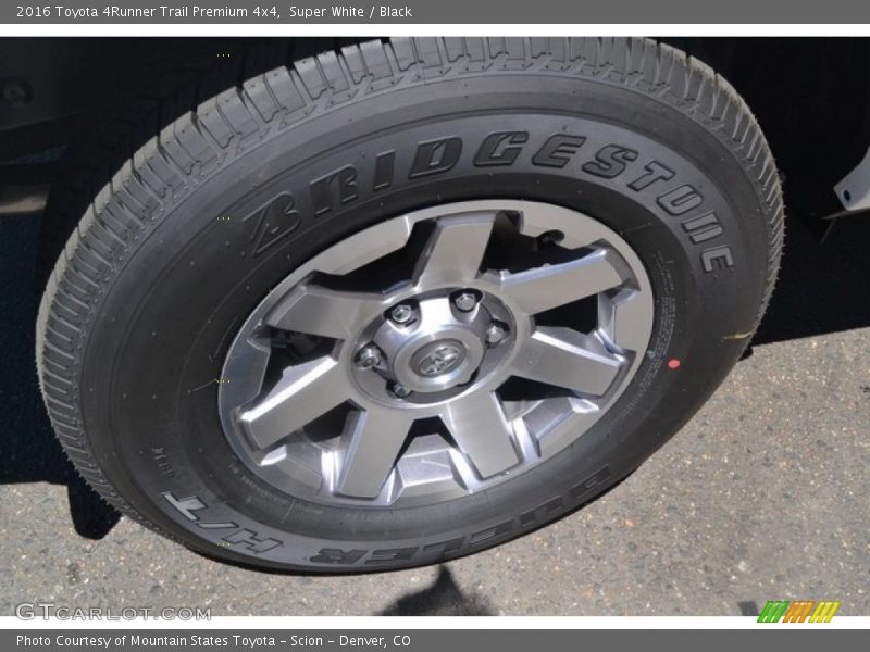Super White / Black 2016 Toyota 4Runner Trail Premium 4x4