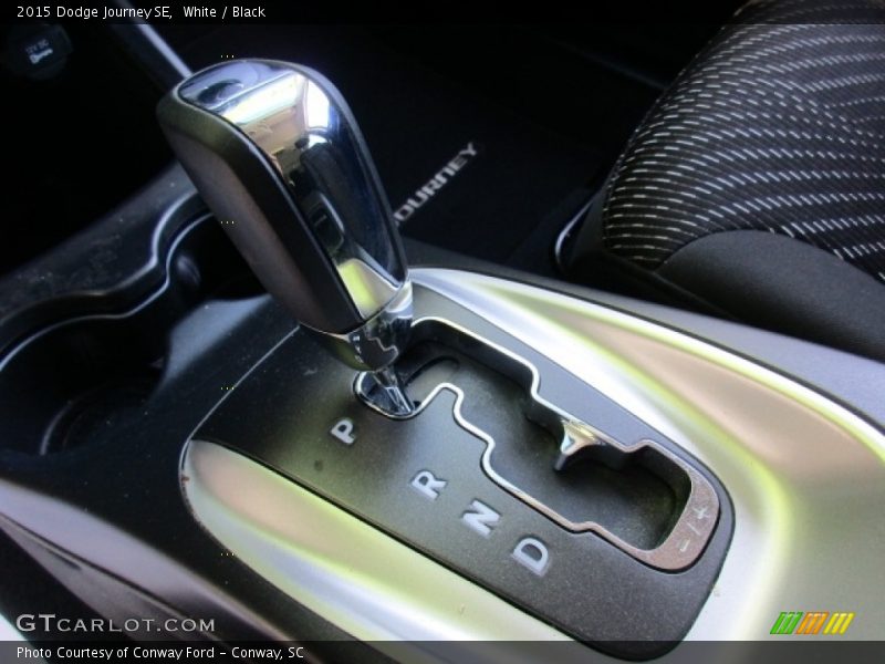 White / Black 2015 Dodge Journey SE