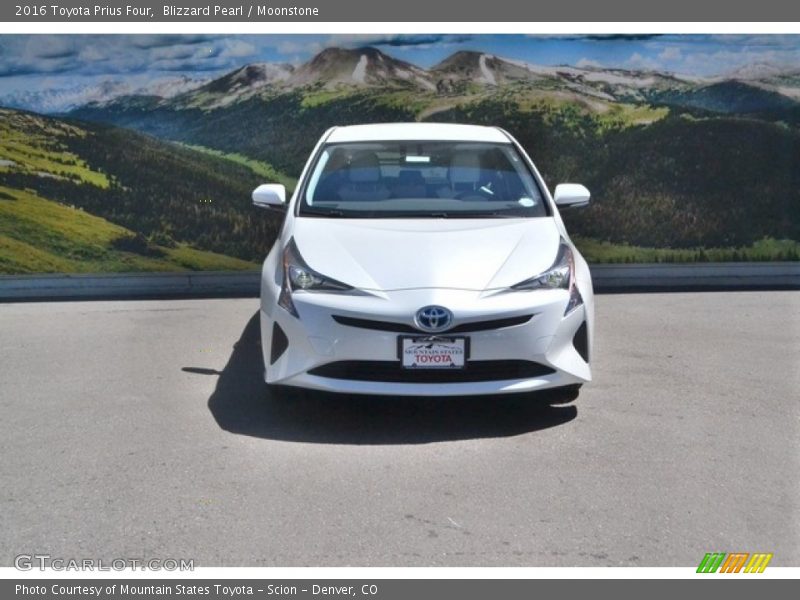 Blizzard Pearl / Moonstone 2016 Toyota Prius Four