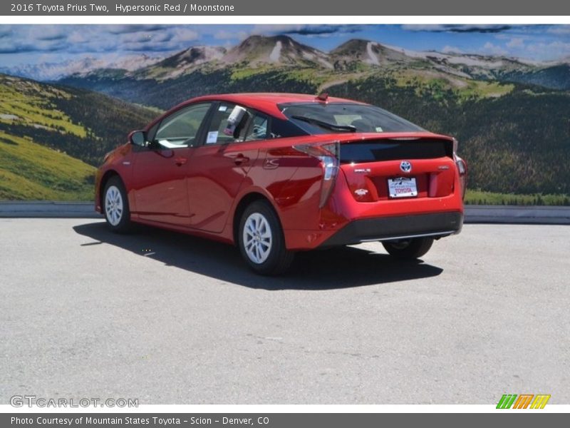Hypersonic Red / Moonstone 2016 Toyota Prius Two