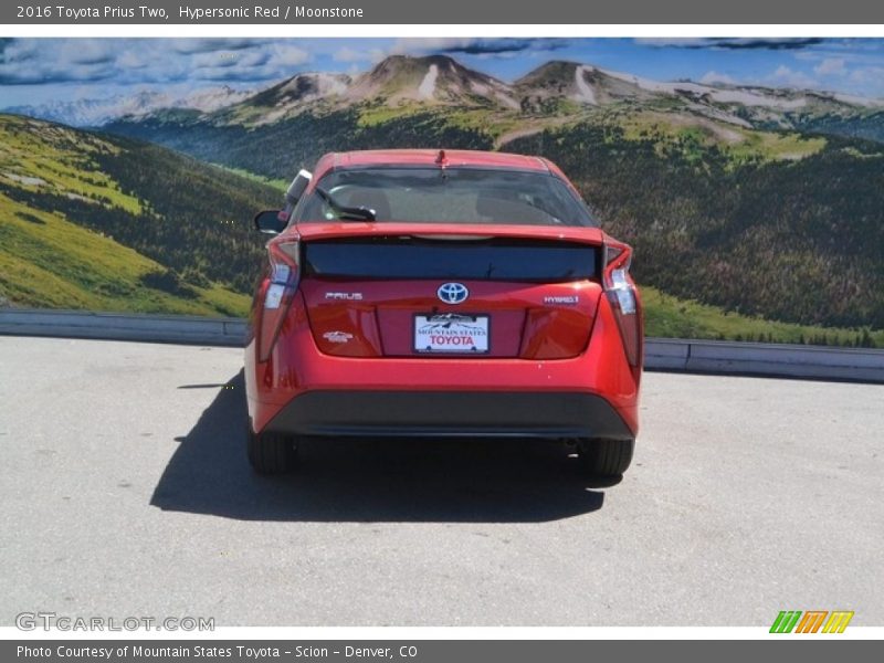 Hypersonic Red / Moonstone 2016 Toyota Prius Two