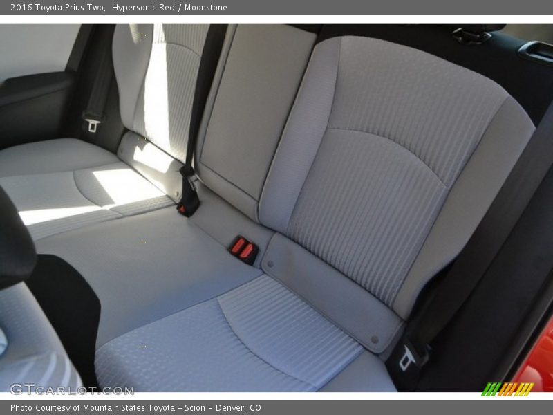 Hypersonic Red / Moonstone 2016 Toyota Prius Two