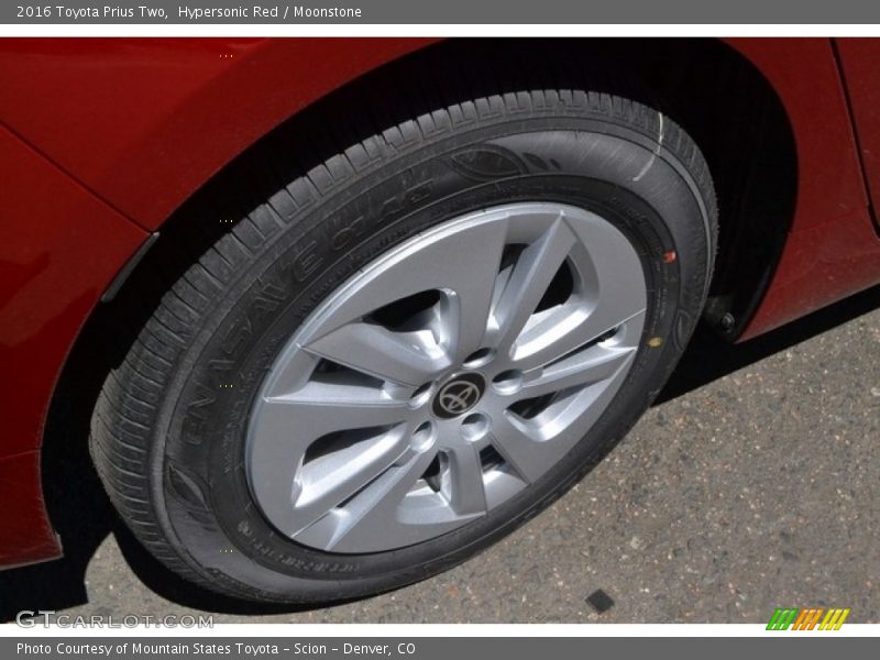 Hypersonic Red / Moonstone 2016 Toyota Prius Two