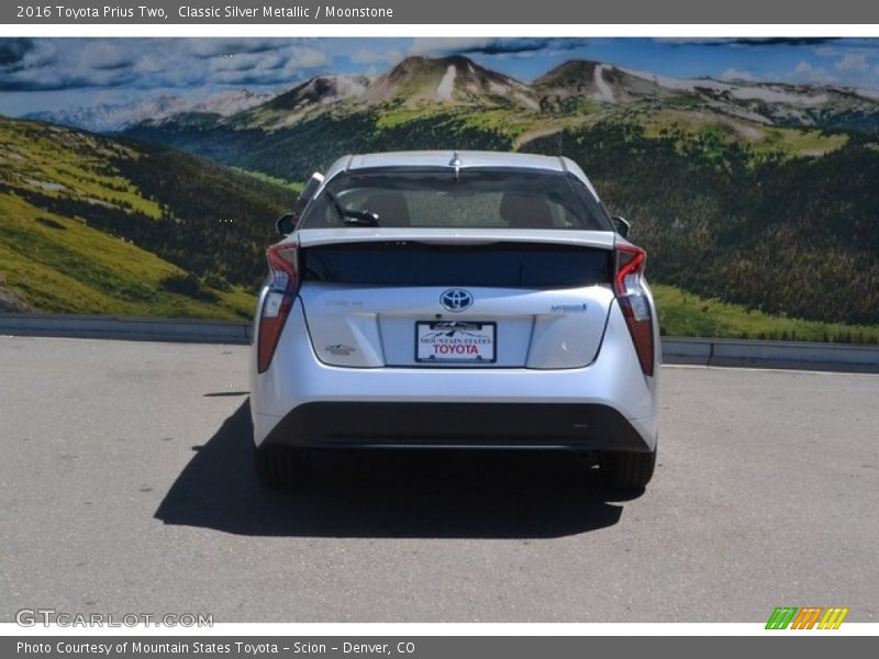 Classic Silver Metallic / Moonstone 2016 Toyota Prius Two