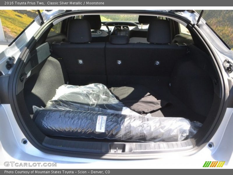 Classic Silver Metallic / Moonstone 2016 Toyota Prius Two
