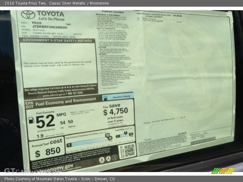 Classic Silver Metallic / Moonstone 2016 Toyota Prius Two
