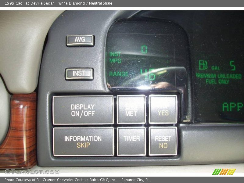White Diamond / Neutral Shale 1999 Cadillac DeVille Sedan