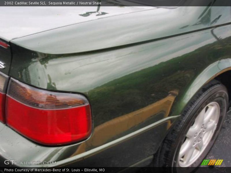 Sequoia Metallic / Neutral Shale 2002 Cadillac Seville SLS