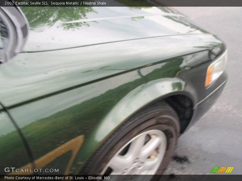 Sequoia Metallic / Neutral Shale 2002 Cadillac Seville SLS