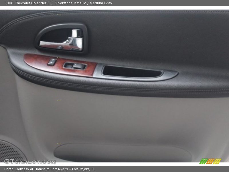 Silverstone Metallic / Medium Gray 2008 Chevrolet Uplander LT