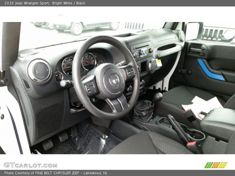 Bright White / Black 2016 Jeep Wrangler Sport