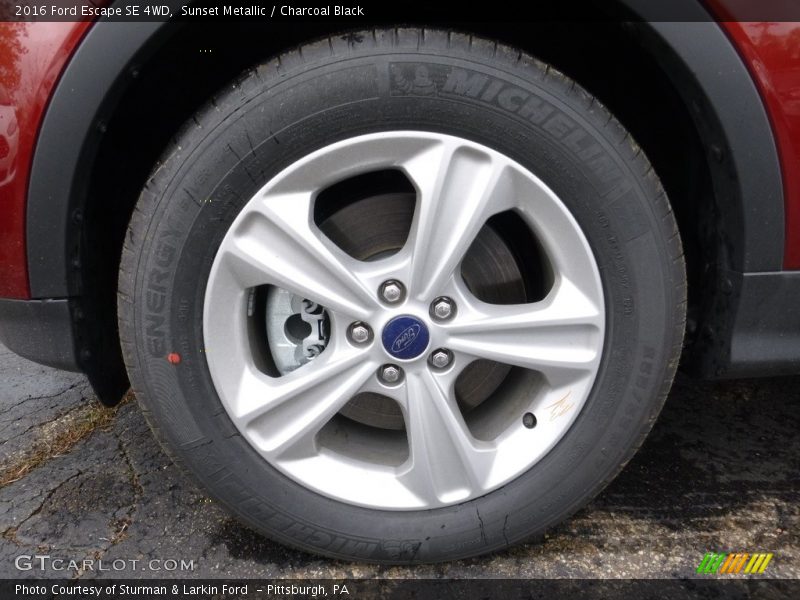 Sunset Metallic / Charcoal Black 2016 Ford Escape SE 4WD