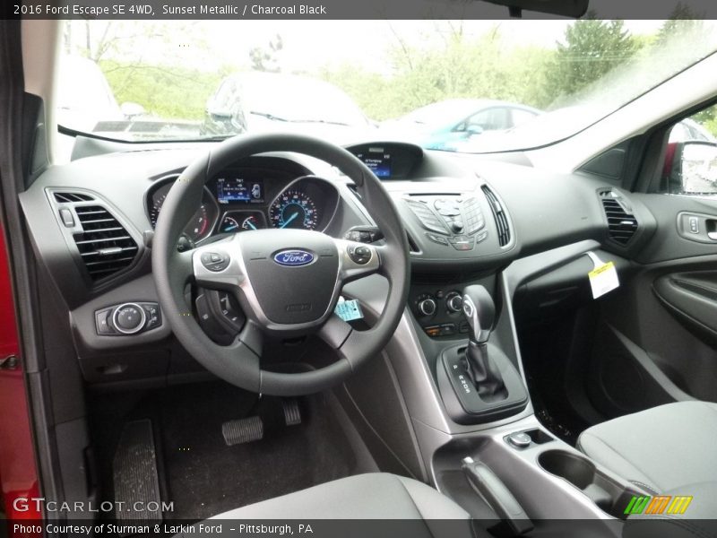 Sunset Metallic / Charcoal Black 2016 Ford Escape SE 4WD