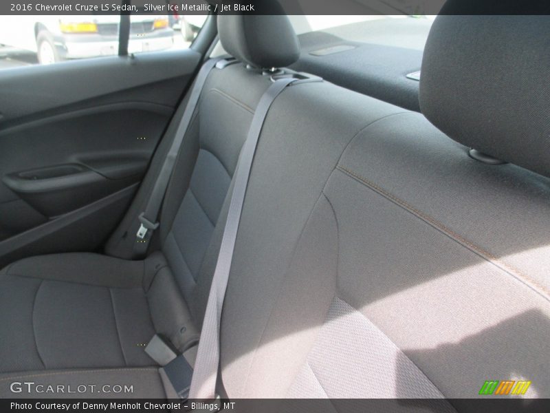 Silver Ice Metallic / Jet Black 2016 Chevrolet Cruze LS Sedan