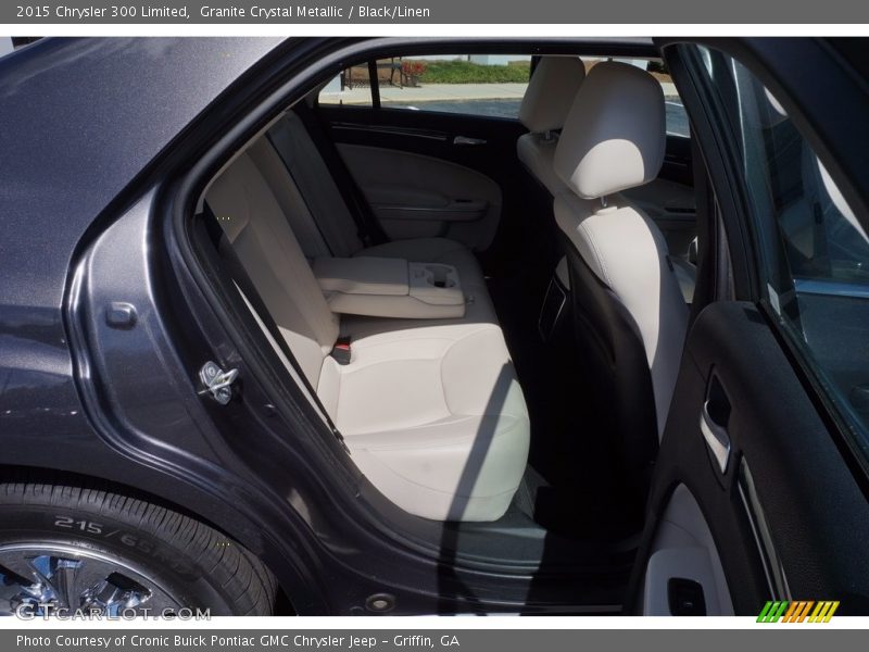Granite Crystal Metallic / Black/Linen 2015 Chrysler 300 Limited