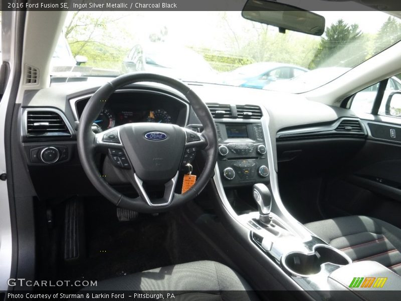 Ingot Silver Metallic / Charcoal Black 2016 Ford Fusion SE