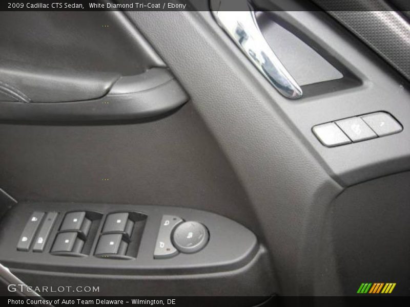 White Diamond Tri-Coat / Ebony 2009 Cadillac CTS Sedan