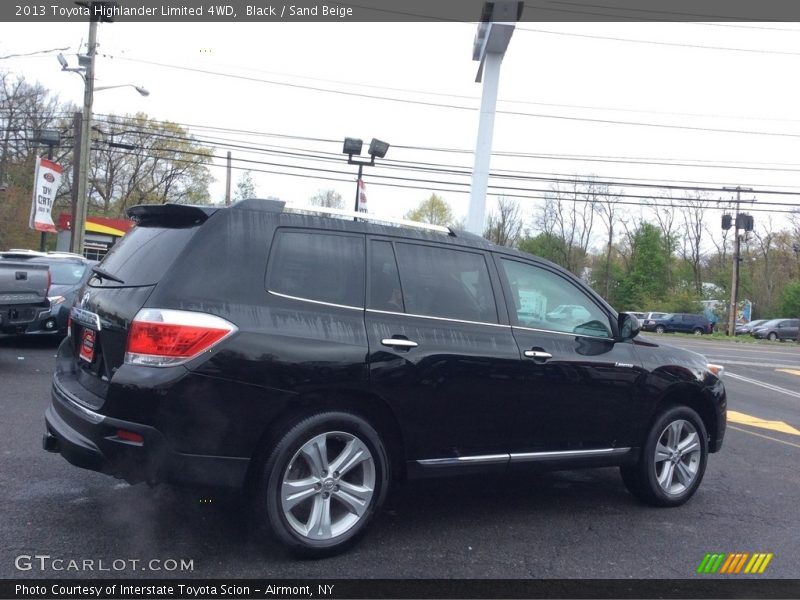 Black / Sand Beige 2013 Toyota Highlander Limited 4WD
